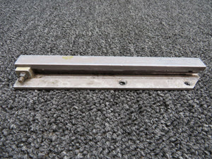 95-450017-19 Beechcraft V35B Forward LH/ RH Seat Track