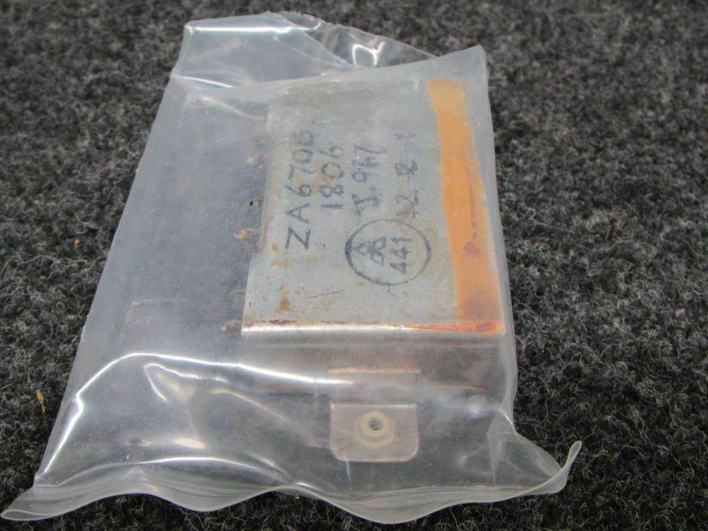 Does Not Apply ZA6703 Rotax Capacitor Assembly NEW SA