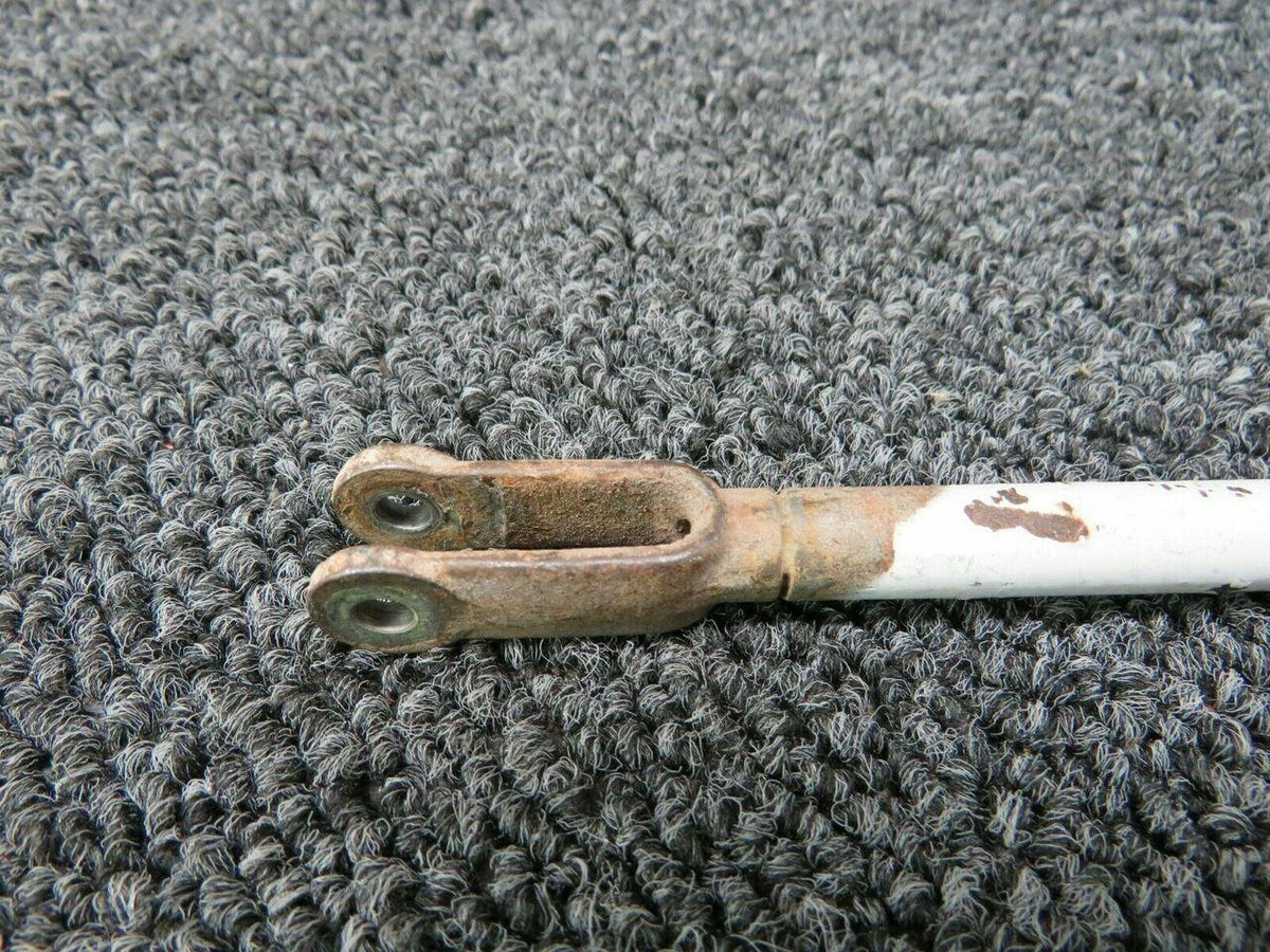 Cessna 0832141-11 Cessna 310R Rudder Trim Push/Pull Rod