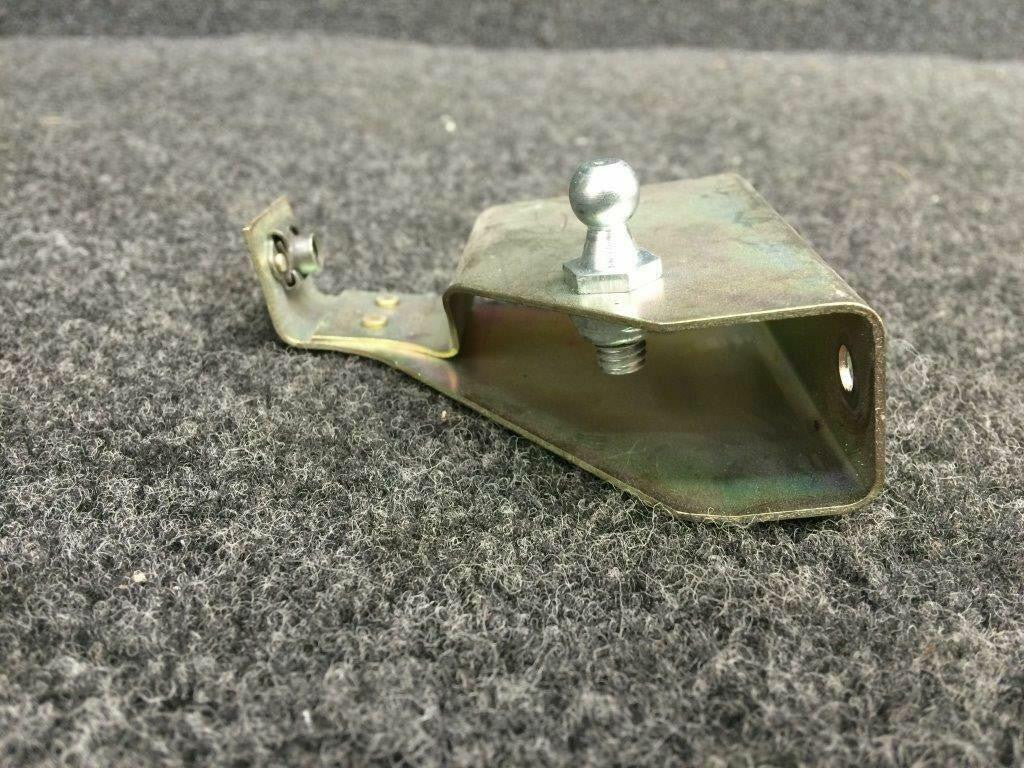 Cirrus Cirrus SR22 Cabin Door Attach Bracket LH P/N 20272-001