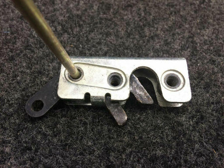 Cirrus Cirrus SR22 Latch Rotary LH P/N 20267-003
