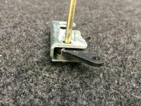 Cirrus Cirrus SR22 Latch Rotary LH P/N 20267-003