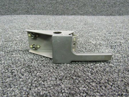Beechcraft 105-420018-11 Beech 76 Latch Assy Cabin Door Handle