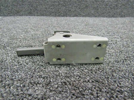 Beechcraft 105-420018-11 Beech 76 Latch Assy Cabin Door Handle