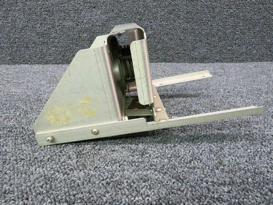Bendix King 065-0030-27 Piper PA46-310P Bendix King KM 275 Servo Mount