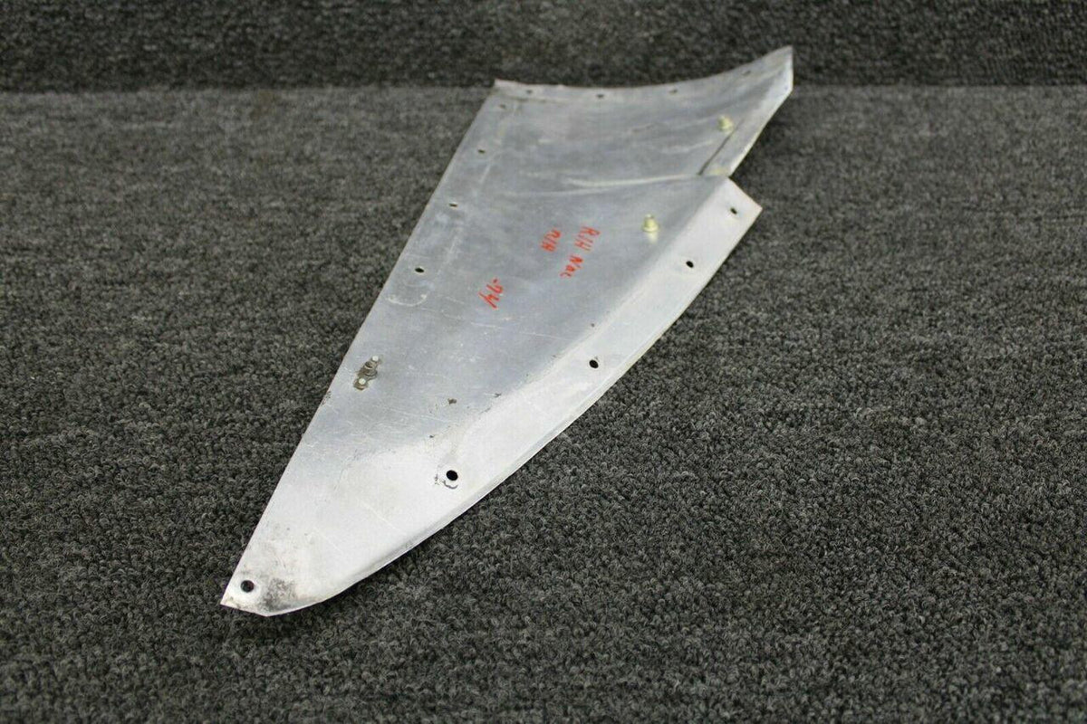 Beechcraft 96-980001-74 Beech E55 Nacelle Fairing RH / RH Engine