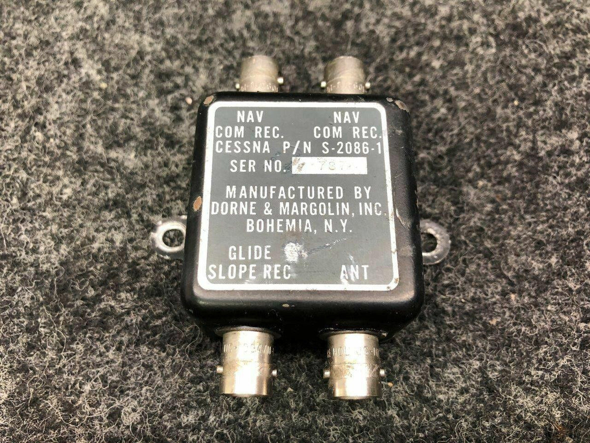 Cessna S-2086-1 Cessna 210L Dorne and Margolin Antenna Coupler