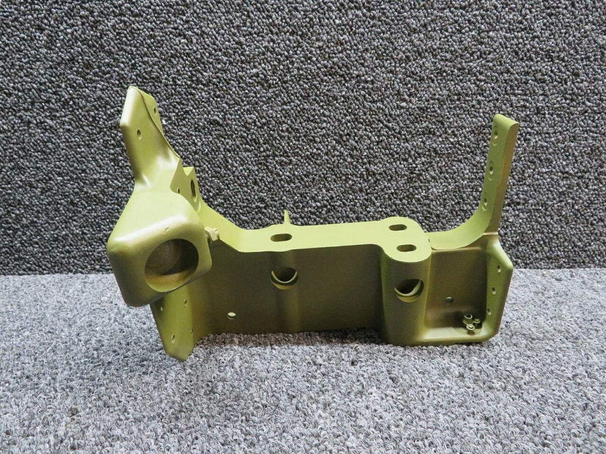 Cessna 1211424-4 Cessna 210B Fitting Assembly RH OUTBD