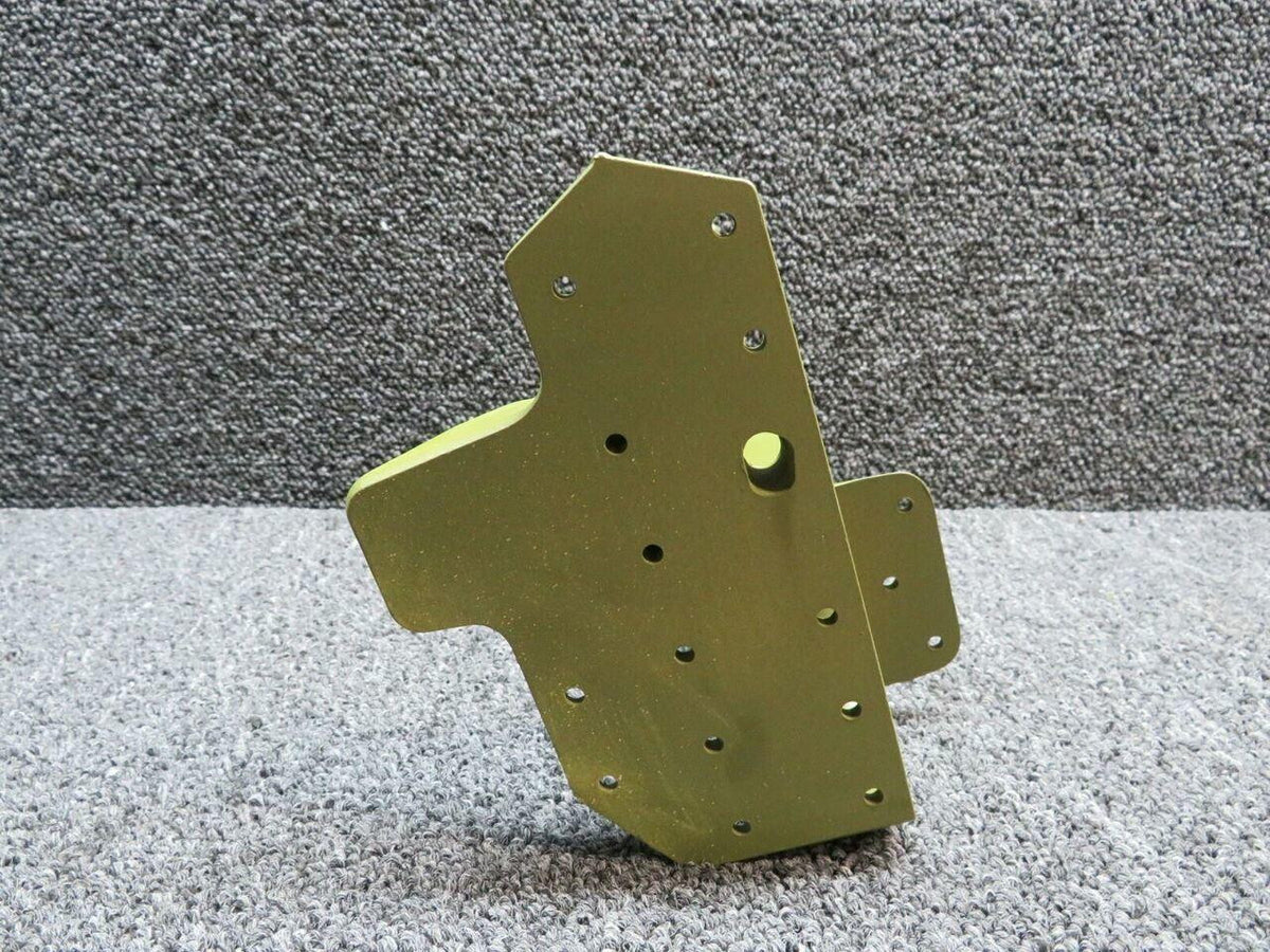 Cessna 1211424-3 Cessna 210B Fitting Assembly LH OUTBD