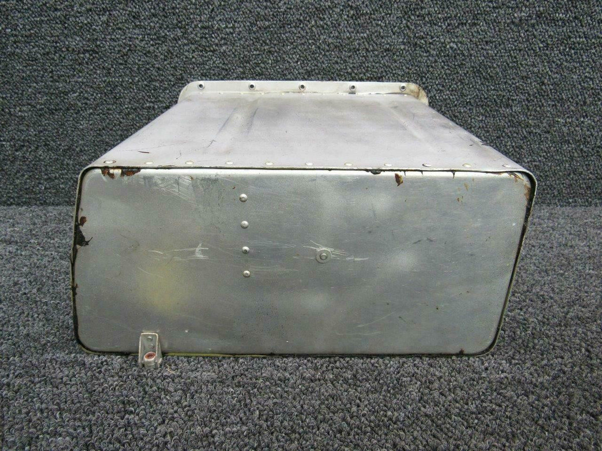 Beechcraft 35-415410 B35 Continental E-185-8 Battery Box Assy