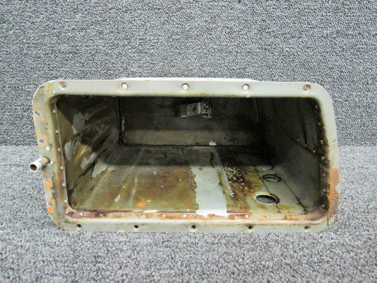 Beechcraft 35-415410 B35 Continental E-185-8 Battery Box Assy