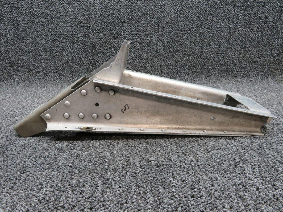 Cessna 1213433-34 Cessna T210 Engine Mount Assy Rear RH