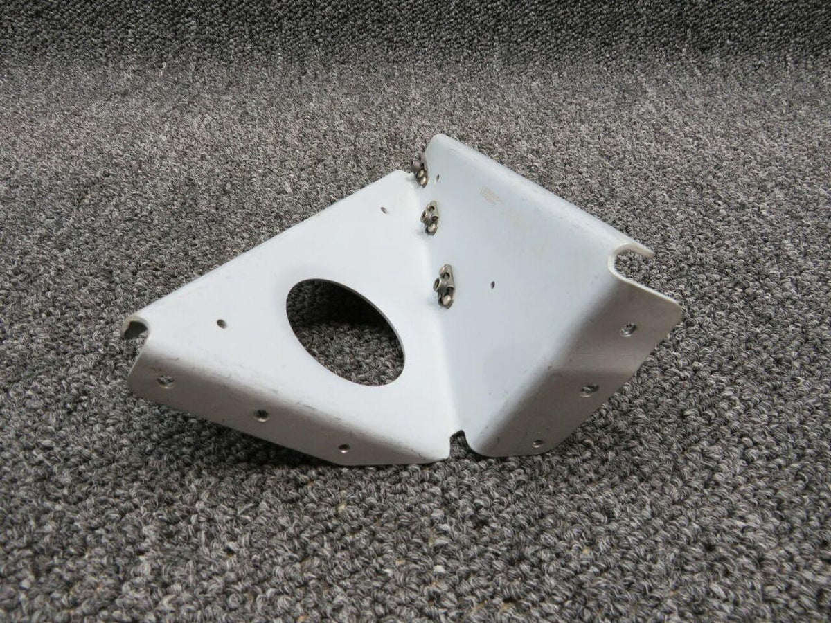 Cessna 1256025-1 Cessna 206H Bracket Assy Oil Cooler