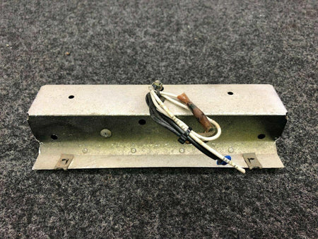 Cessna 0711777-3 Cessna 210L Housing Assy Light Instrument Panel Volts 28