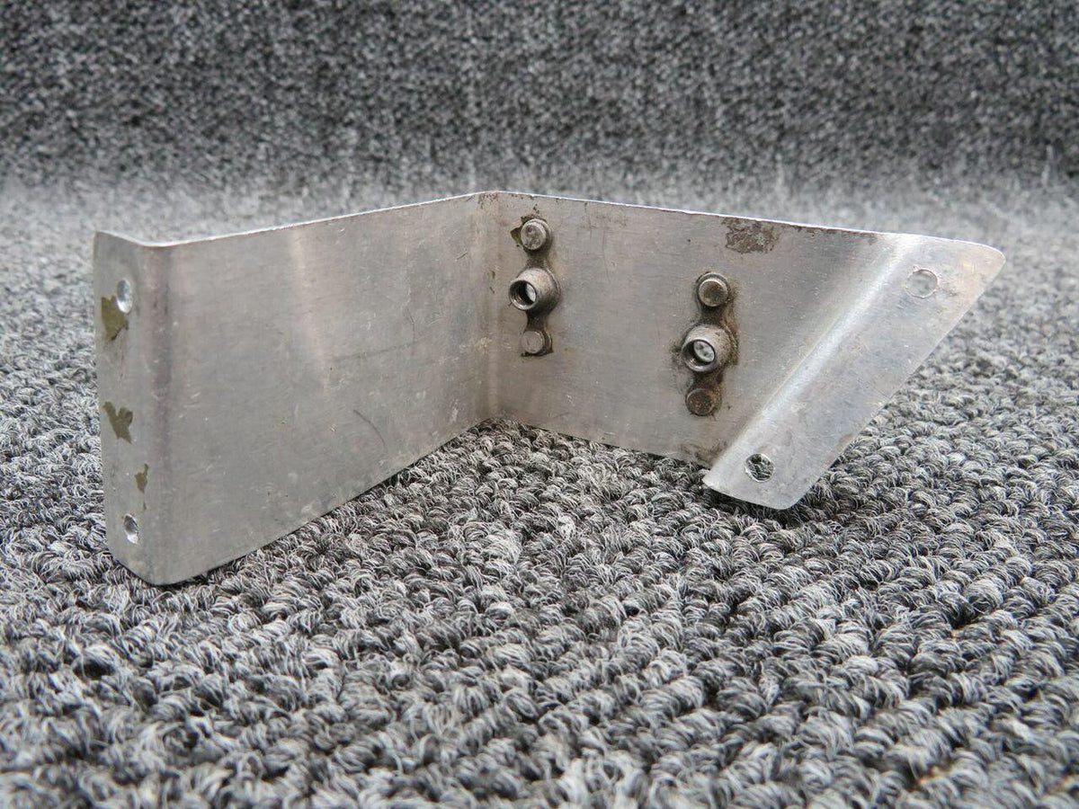 Cessna 1213960-1 Use 1213960-3 Cessna T210 Clamp Bracket LH