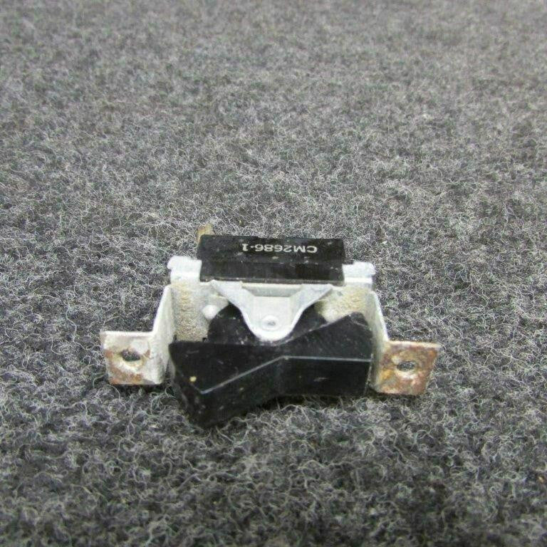 Cessna Cessna 310N Cabin Light W/ Switch Volts 28 P/N 1845