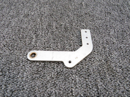 Cessna 2213106-2 Cessna TR182 RH Center Bracket Hinge