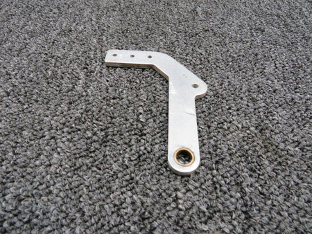 Cessna 2213106-2 Cessna TR182 RH Center Bracket Hinge