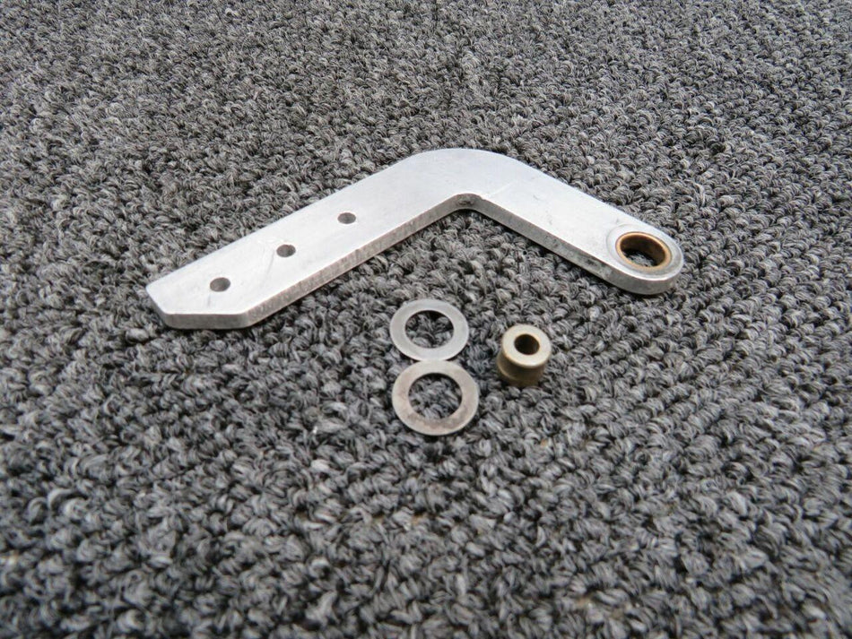 Cessna 2213107-2 Cessna TR182 RH Aft Bracket Hinge