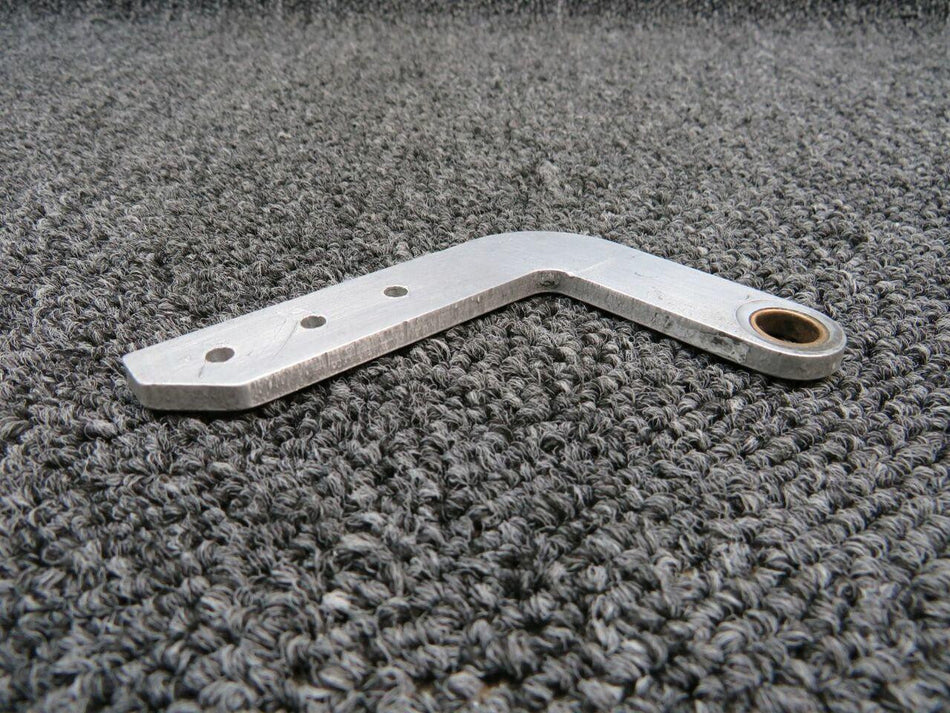 Cessna 2213107-2 Cessna TR182 RH Aft Bracket Hinge