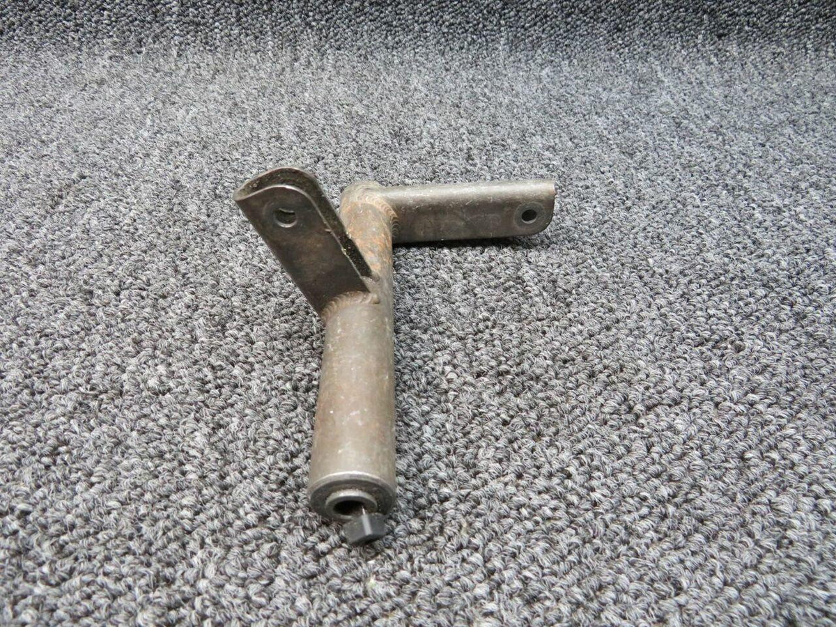 Cessna 2460004-1 Cessna 172RG Bellcrank Assy Nose Steering