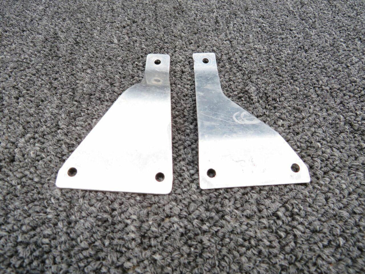 Cessna 2250005-1 / 2250006-1 Cessna TR182 Bracket Strainer Control LH and RH SET