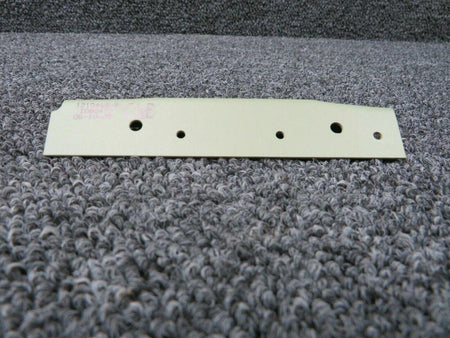 Cessna 1210410-2 Cessna Angle Attach RH W/ 8130-3 NEW OLD STOCK SA