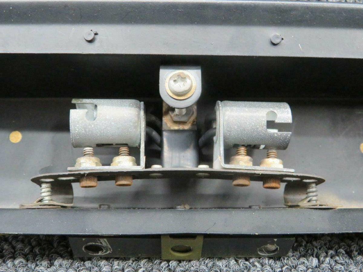 Cessna 0711777-7 Cessna T210L Panel Light Housing Instrument Assy Volts 28