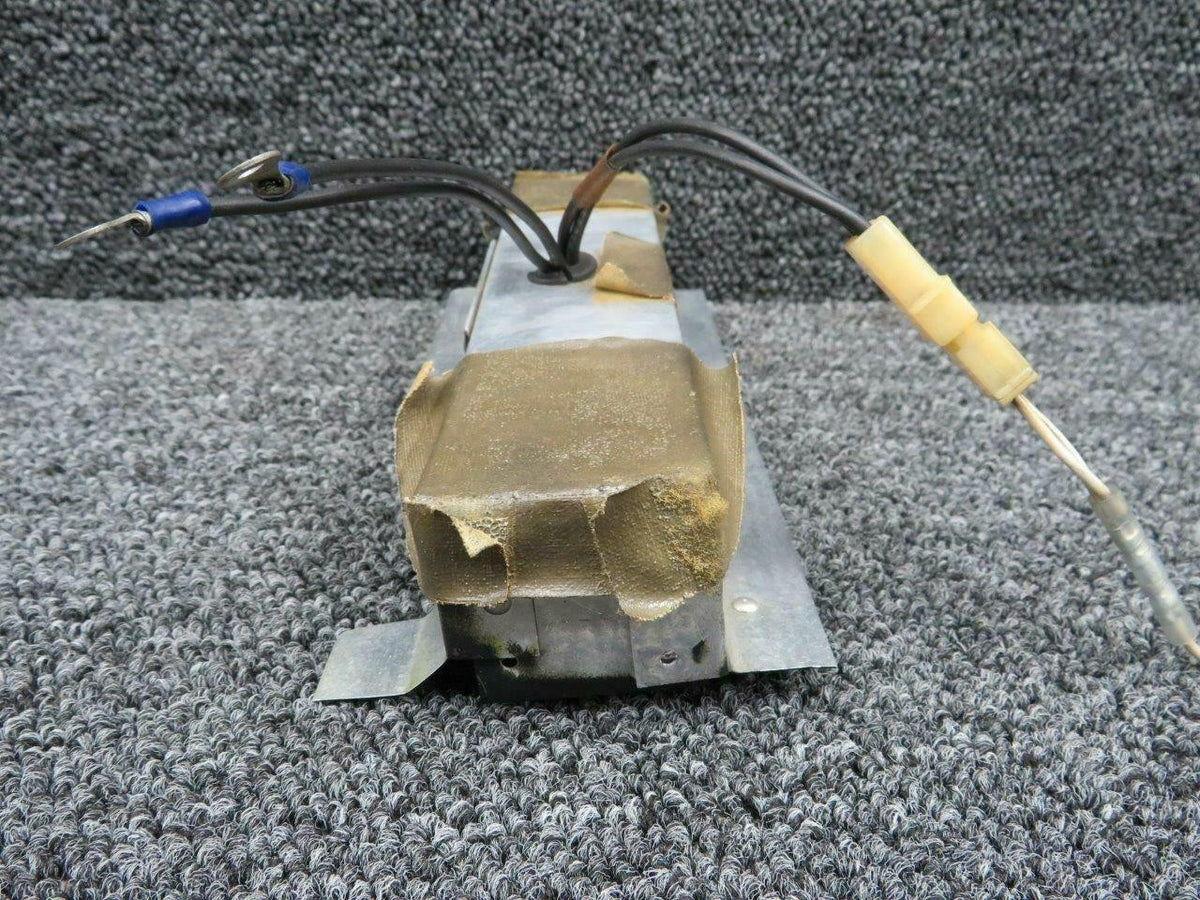 Cessna 0711777-7 Cessna T210L Panel Light Housing Instrument Assy Volts 28