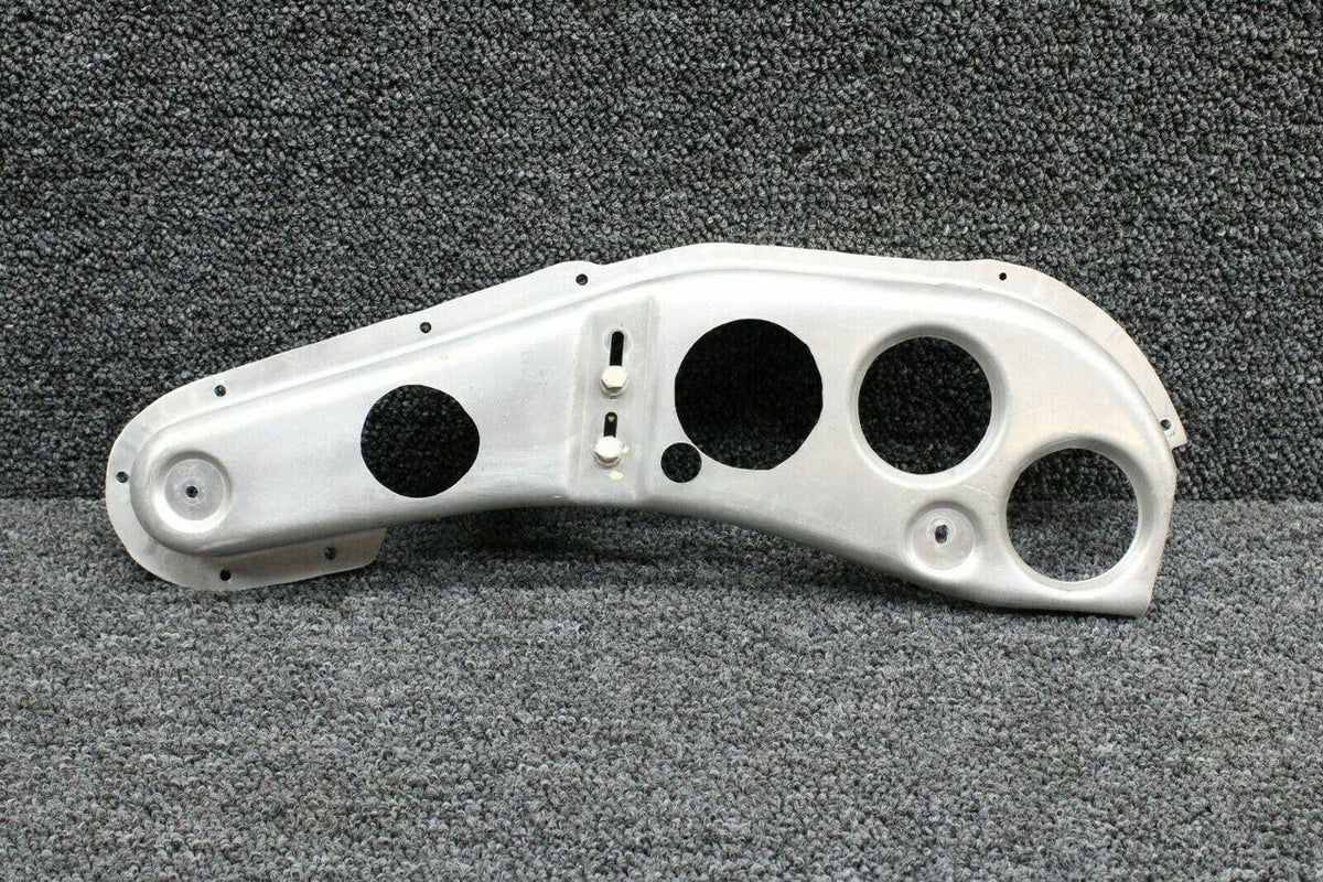 Cessna 1261633-4 / 1260420-1 Cessna T210L Chain Guard Elevator Trim W/ Sprockets