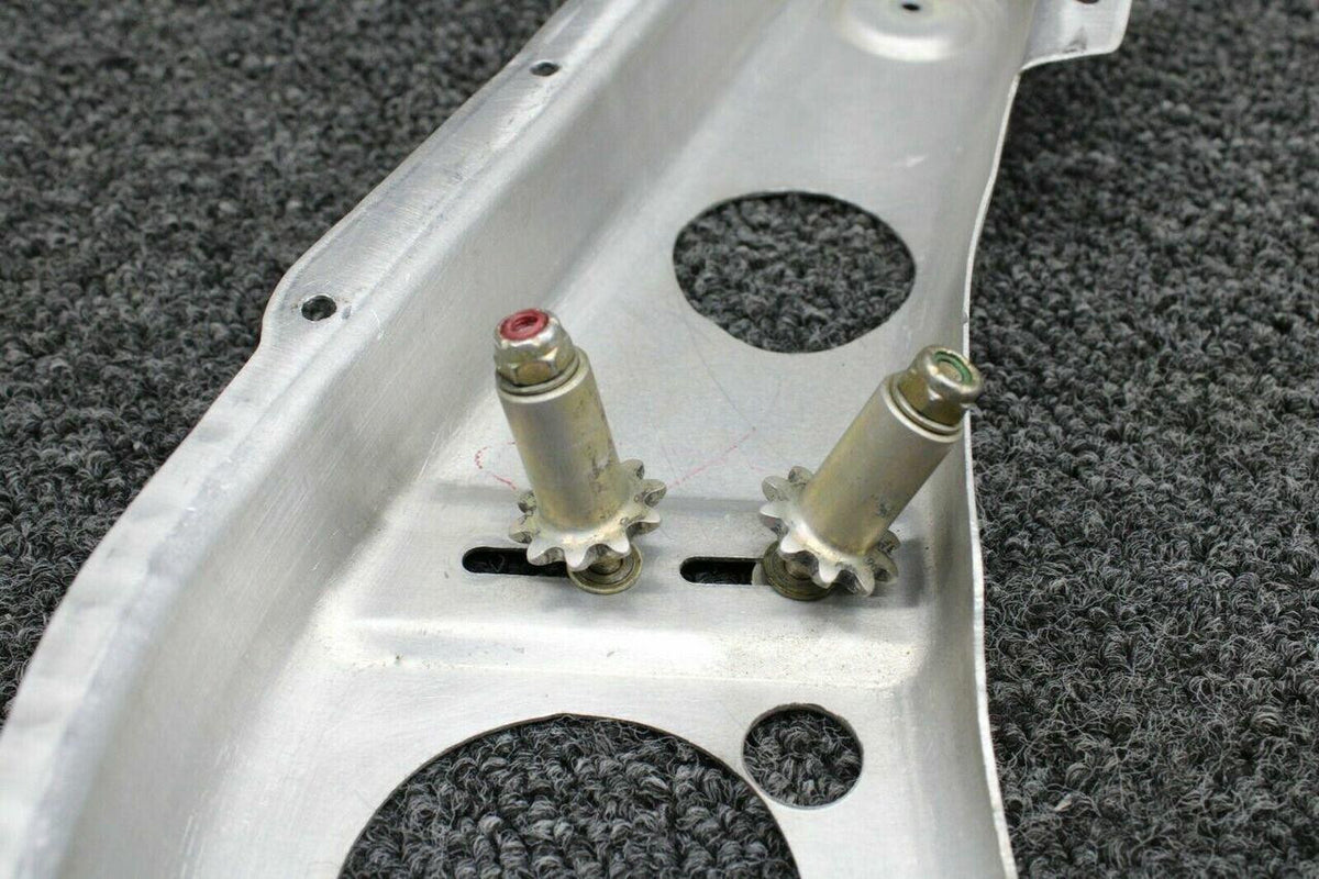 Cessna 1261633-4 / 1260420-1 Cessna T210L Chain Guard Elevator Trim W/ Sprockets