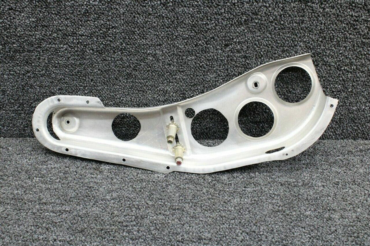 Cessna 1261633-4 / 1260420-1 Cessna T210L Chain Guard Elevator Trim W/ Sprockets