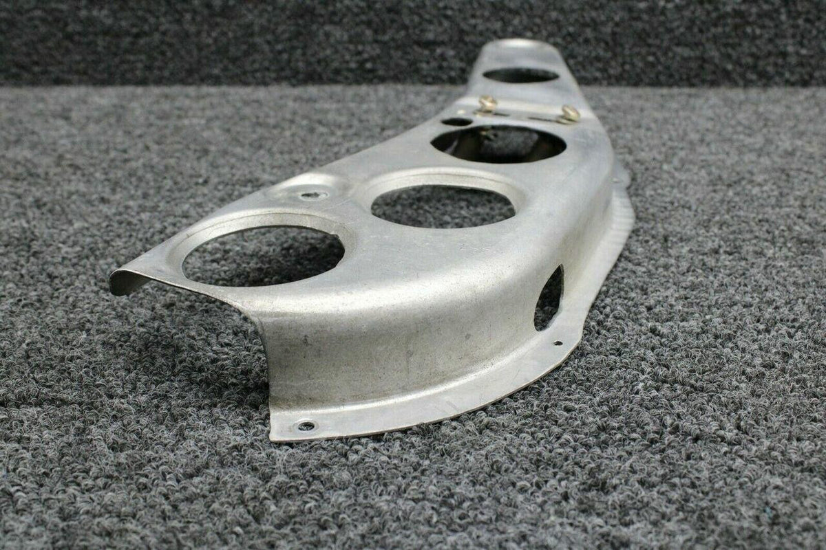 Cessna 1261633-4 / 1260420-1 Cessna T210L Chain Guard Elevator Trim W/ Sprockets