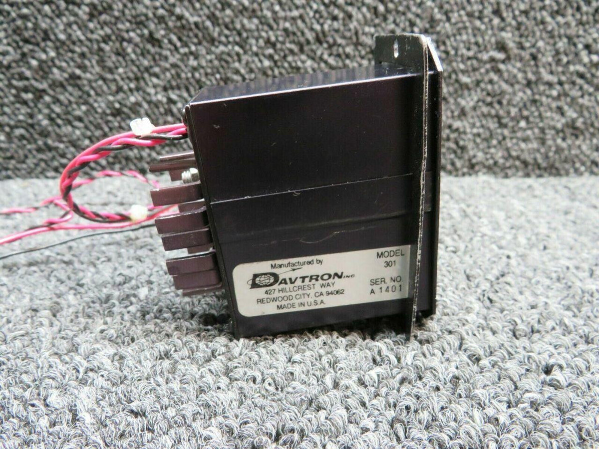 Davtron 301 Beechcraft 95-B55 Davtron Outside Air Temperature Indicator