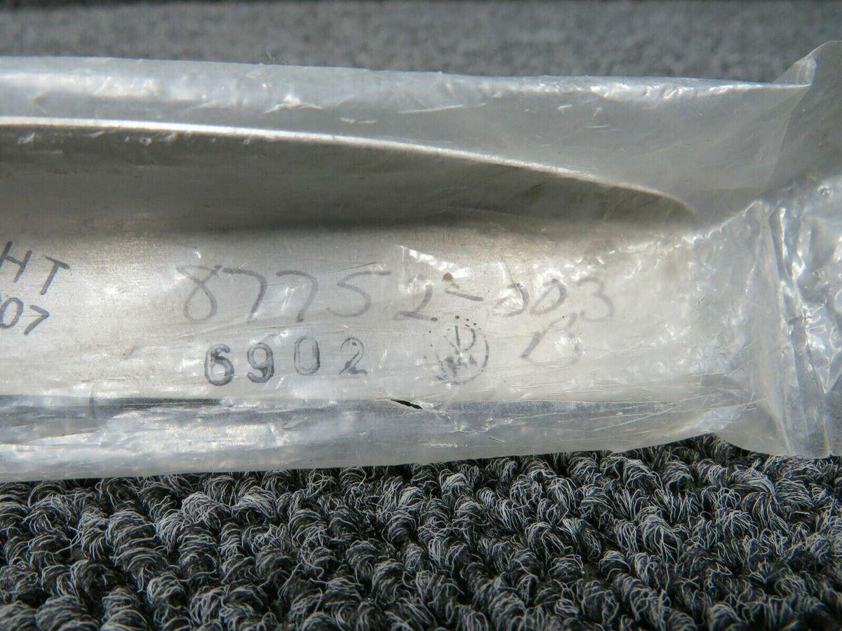 Piper 87752-003 Piper Recognition Light Shield RH NEW OLD STOCK SA