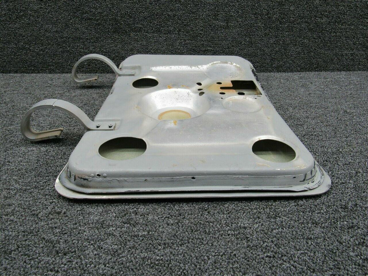 Cessna 0717000-20 WEU 0717037-6 Cessna 172N Baggage Door Assembly