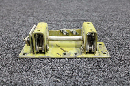 Beechcraft 102-430304-33 Beech 58P Cabin Door Latch Assy Upper