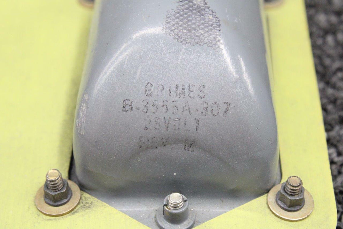 Beechcraft 96-364058-3 MFR B-3555A-307 Beech 58P Grimes Nose Gear Baggage Limit Switch Volts 28