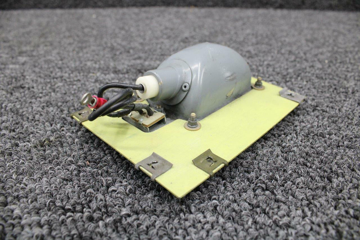 Beechcraft 96-364058-3 MFR B-3555A-307 Beech 58P Grimes Nose Gear Baggage Limit Switch Volts 28