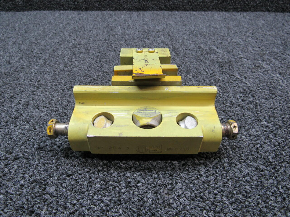 Schweizer 37200R-5 USE 37-204-5 Schweizer I-26 Block and Bracket