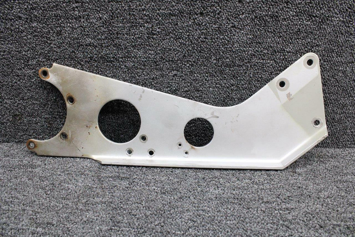 Beechcraft 640321 Beech 58P Continental TSIO-520-WB Turbocharger Bracket Assembly