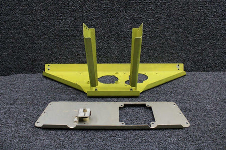 Bendix King 047-3534-02 / 047-3533-02 Beech 58P Autopilot Bracket Set