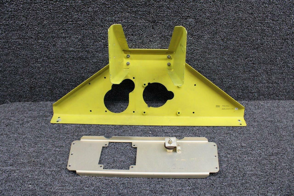 Bendix King 047-3534-02 / 047-3533-02 Beech 58P Autopilot Bracket Set