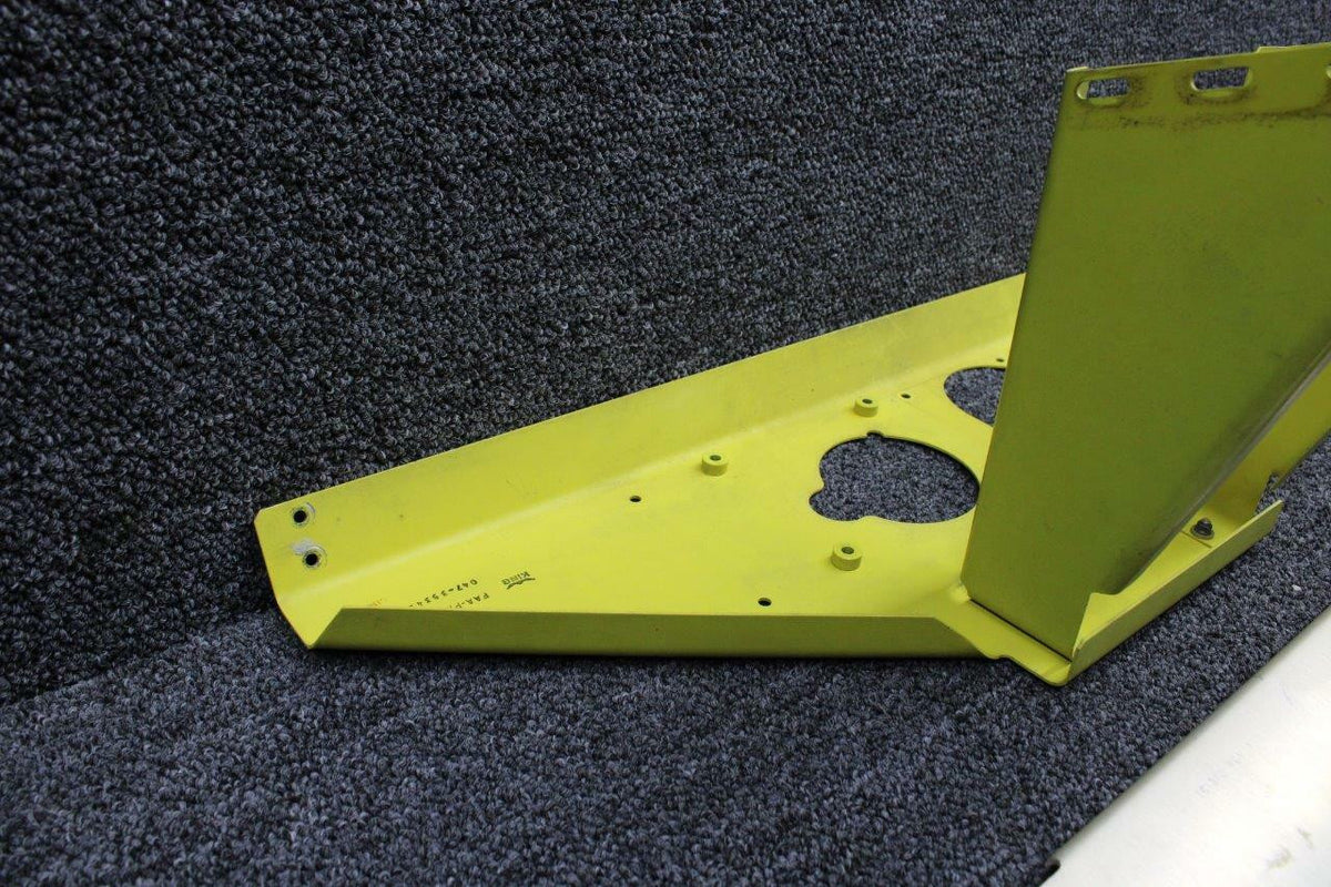 Bendix King 047-3534-02 / 047-3533-02 Beech 58P Autopilot Bracket Set