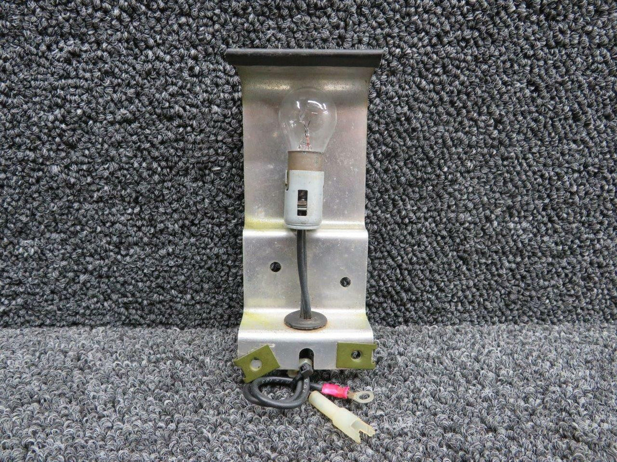 Cessna 0700616-1 CessnaA185F Courtesy Light W/ Shield Assembly V 28
