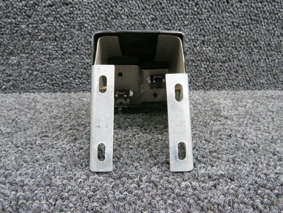 Cessna 1260461-4 Use 1260461-3 Cessna T207 Bracket and Cover Assembly Rudder Pedal Disengaging