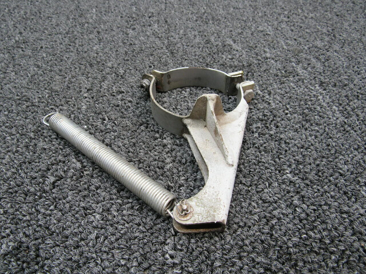 Piper 27056-001 Piper PA24-250 Main Gear Spring Attachment Bracket Assembly W/ Spring RH