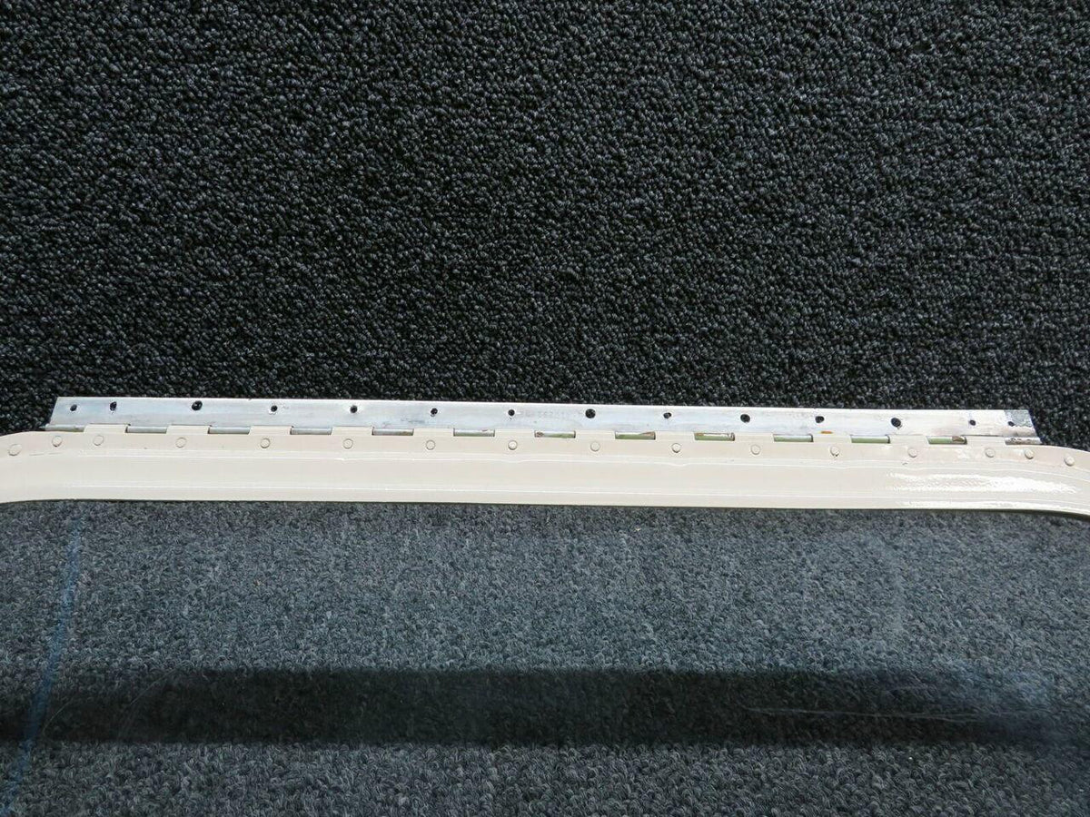 Beechcraft 96-420011-11 Use 002-430053-3 Beech 95-C55 Window Assy Emergency LH Clear