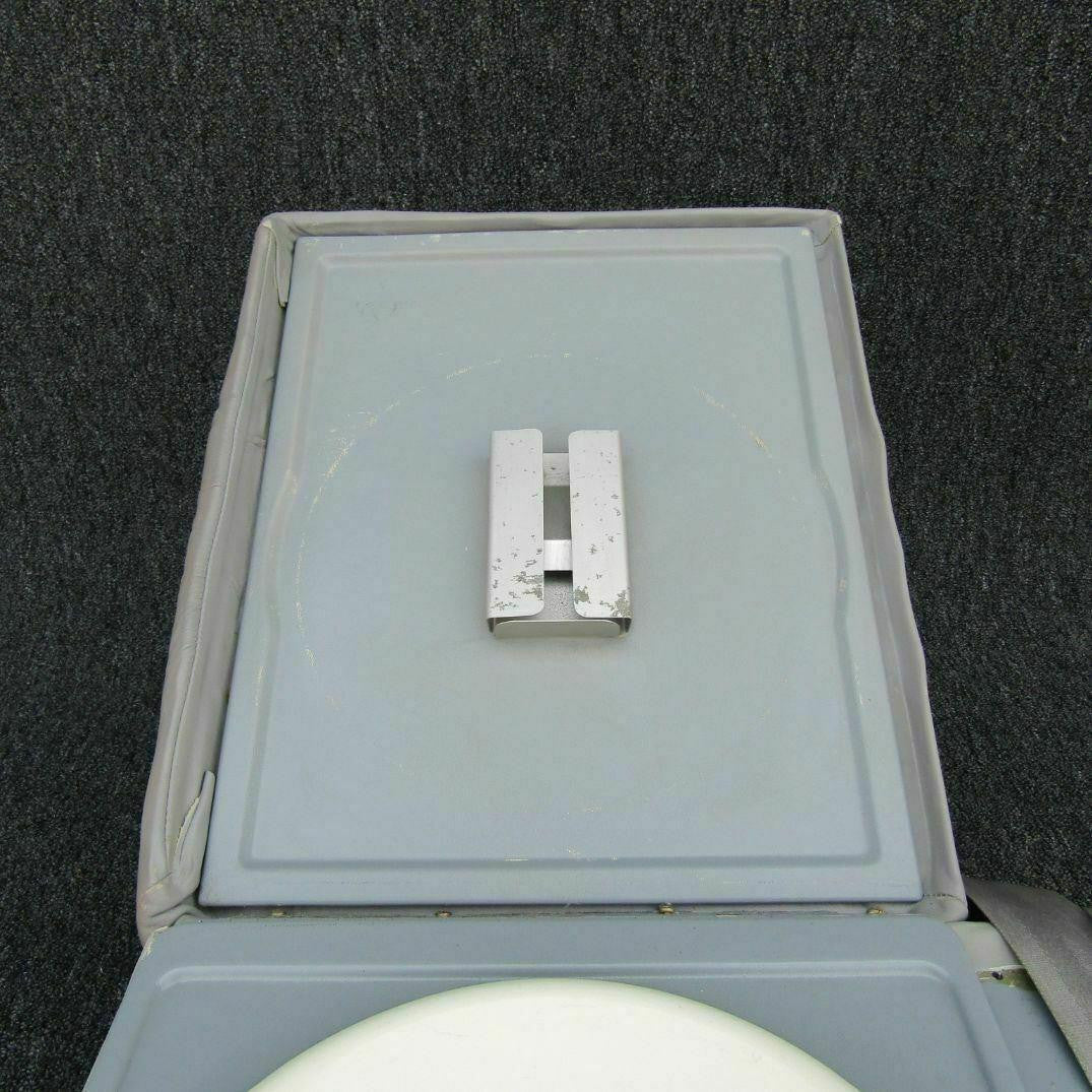 Piper Piper PA-31T Seat Assembly Toilet Bottom C20