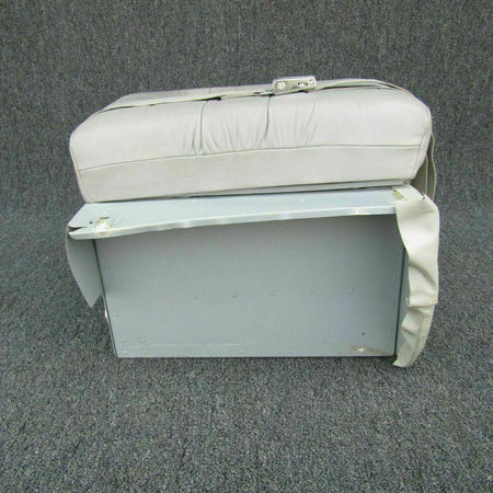 Piper Piper PA-31T Seat Assembly Toilet Bottom C20